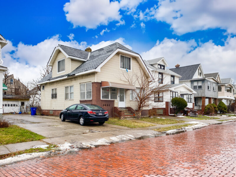 Family House-picture-1